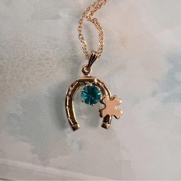 LINDENWOLD Lucky Horseshoe Clover Necklace - Picture 1 of 7